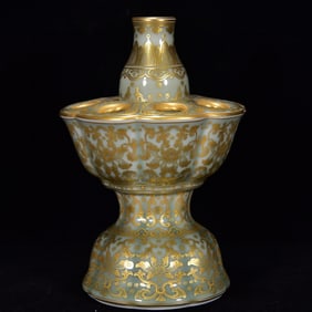 An Exquisite Celadon Glazed Painted Gold Flower Pattern Flagon