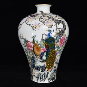 A Rare Famille-Rose Painted Gold Flower and Bird Pattern Vase