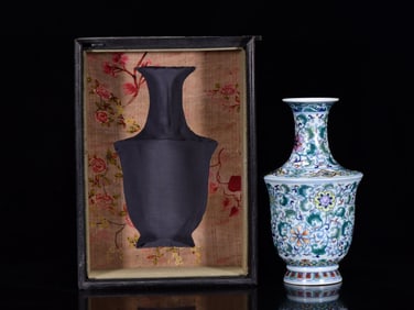 An Exquisite Doucai Lotus Pattern Vase