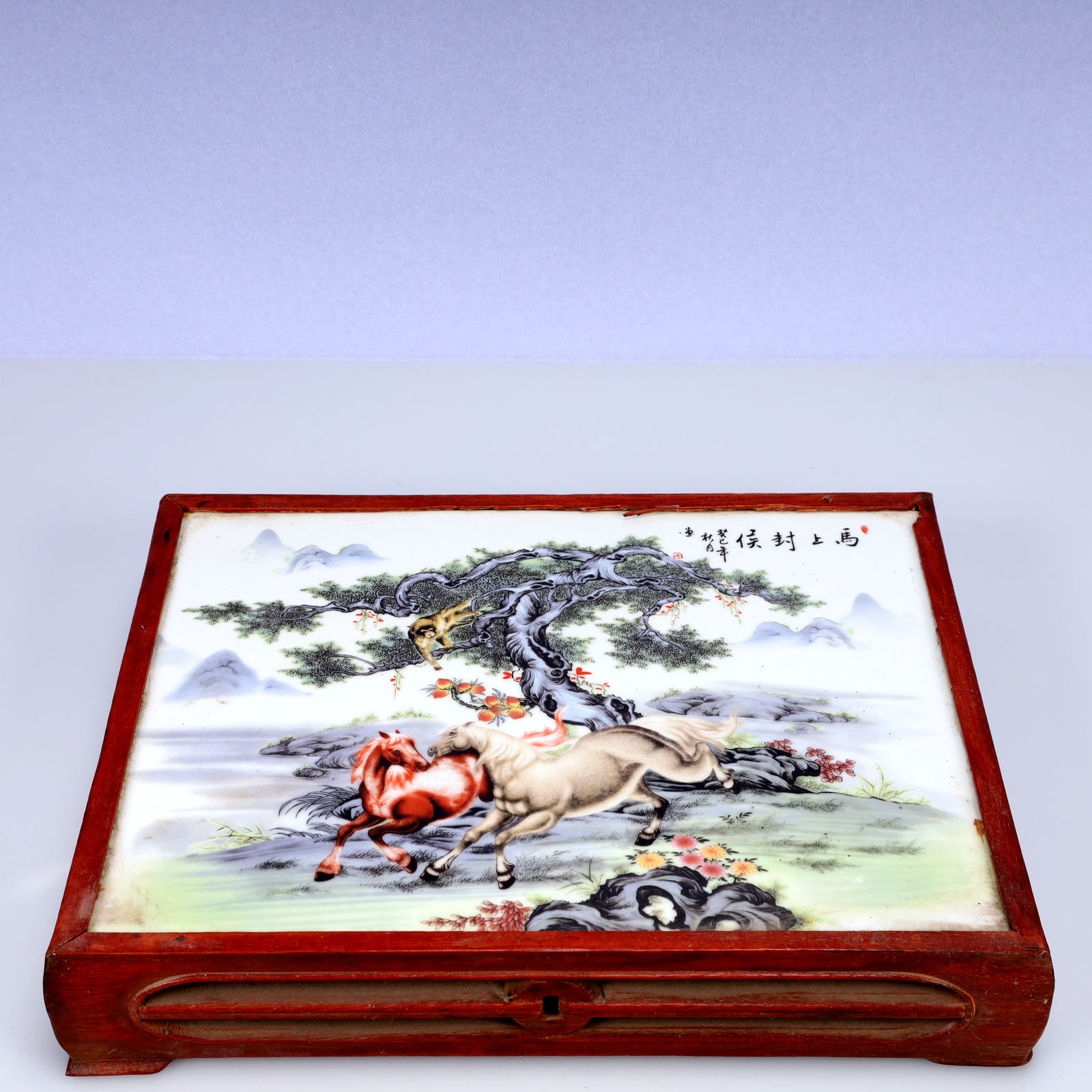 A Rare Huanghuali wood Inlaid Porcelain Plaques Horse Pattern End Table: A Rare Huanghuali wood Inlaid Porcelain Plaques Horse Pattern End Table,Qing Dynasty, China,Size:13.2inx10.6inx2.2in,Weight:1600g 黄花梨木嵌瓷板马ಬ