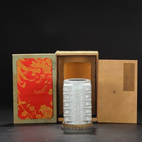 An Exquisite Guan yao Celadon Glazed Cong-Shaped Vase,with an Imperial Poem by Emperor Qianlong
