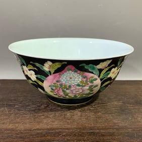 An Exquisite Enamel Flower Pattern Bowl