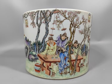 An Exquisite Famille-Rose Character and Story Pattern Brush Pot