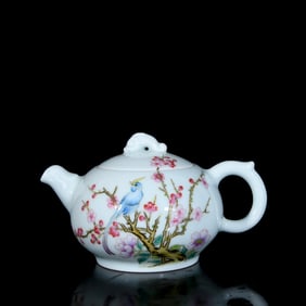 An Exquisite Celadon Glazed Enamel Flower and Bird Pattern Ewer,With Poem