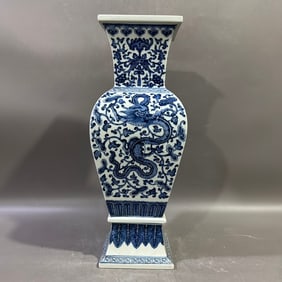 A Huge Blue and White Lotus and Dragon Pattern Vase