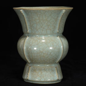 An Exquisite Ru yao Vase