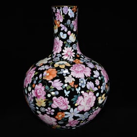A Huge Black Glazed Enamel Painted Gold Flower Pattern Vase