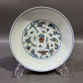 An Exquisite Doucai Flower and Butterfly Pattern Plate