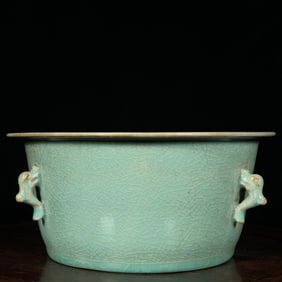 An Exquisite Ru yao Dragon-Ears Censer