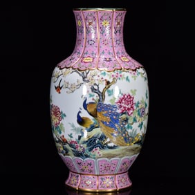 A Huge Famille-Rose Painted Gold Flower and Bird Pattern Vase?With Poem