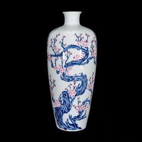 A Rare Blue and White Famille-Rose Painted Gold Pine, Bamboo and Plum Blossom Pattern Vase