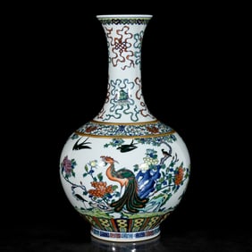 A Rare Doucai Painted Gold Flower and Bird Pattern Vase