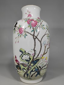 A Rare Famille-Rose Painted Gold Flower and Bird Pattern Vase,With Poem