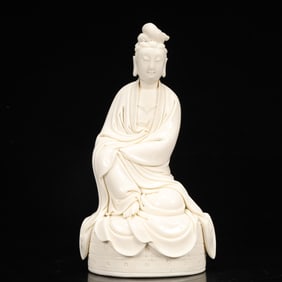 An Exquisite Blance-De-Chine Statue of Avalokitesvara