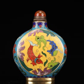 An Exquisite Cloisonne Lotus and Fish Pattern Snuff Bottle