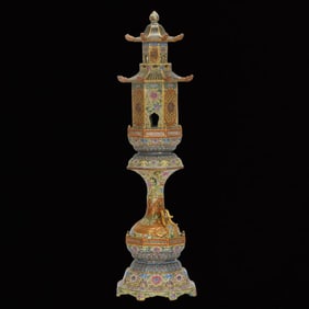 A Huge Enamel Yellow Ground Painted Gold Hollow Flower and Dragon Pattern Palace Lantern