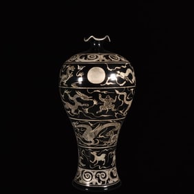 A Huge Ru yao Painted Silver Auspicious Beast Pattern Vase