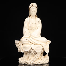 An Exquisite Blance-De-Chine Statue of Avalokitesvara
