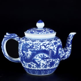 An Exquisite Blue and White Lotus and Dragon Pattern Teapot