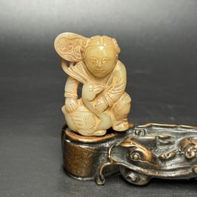 An Exquisite White Jade Figure Hand Piece