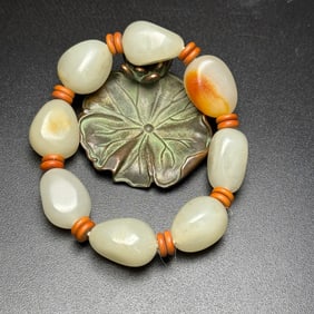 An Exquisite White Jade Bracelets