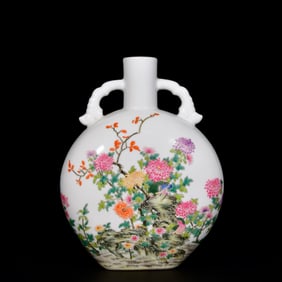 An Exquisite Enamel Chrysanthemum Pattern Double Ears Vase,With Poem