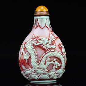 An Exquisite Glass Seawater and Dragon Pattern Snuff Bottle