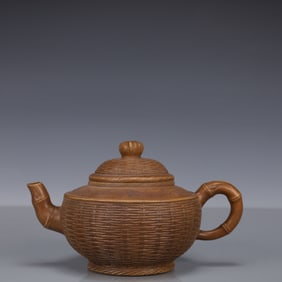 An Exquisite Purple Sands Flower Pattern Teapot
