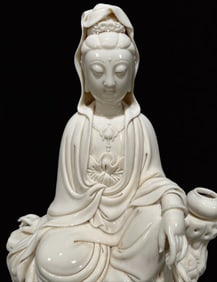 A Solemn Dehua white porcelain Statue of Avalokitesvara