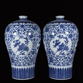 A Rare Blue and White Flower Pattern Vases