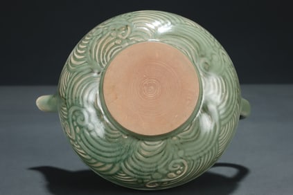 A Pair of Exquisite Doucai Rooster Pattern Cups