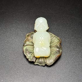 An Exquisite White Jade Figure Pendant