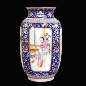 An Exquisite Cloisonne Flower and Figure Pattern Vase