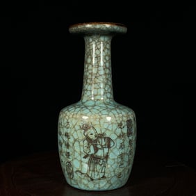 A Rare Guan Yao Cover With Gold Painted Gold Figure Pattern Vase ,With Poem