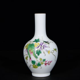 An Exquisite Enamel Vegetables and Fruits Cordyceps Pattern Vase,With Poem