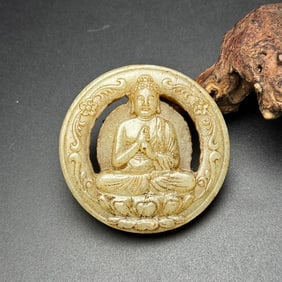 An Exquisite White Jade Sakyamuni Pattern Pendant