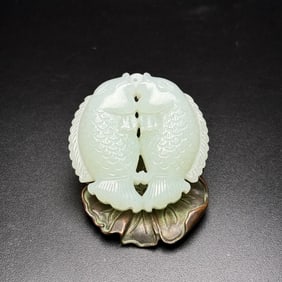 An Exquisite White Jade Fish Pendant