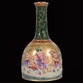 An Exquisite Enamel Green Ground Carve Golden Ground Figure Lotus Pattern Vase