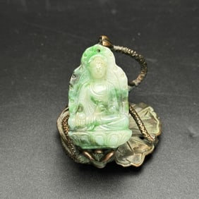 An Exquisite Jadeite Buddha Statue Pendant