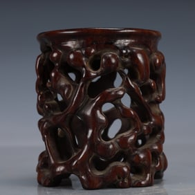 An Exquisite Zitanwood Base