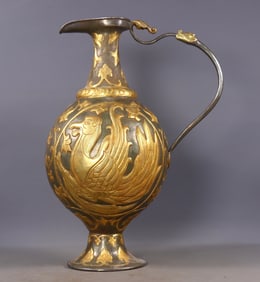 An Exquisite Gilt Bronze Auspicious Beast Pattern Ewer