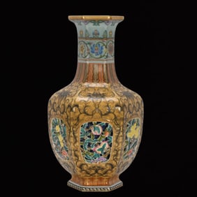 A Huge Enamel Brown Glazed Hollow Painted Gold Flower and Fruit Pattern Vase