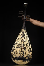 A Huge Carved Lacquer Gilt Dragon and Phoenix Pattern Qin