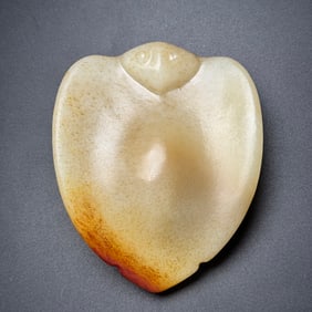 An Exquisite Gaogu Jade Bird Ornament
