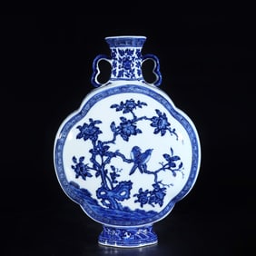 A Rare Blue and White Flower and Bird Pattern Double-Ears Vase