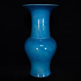An Exquisite Blue Glazed Dragon and Phoenix Pattern Vase