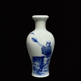 An Exquisite Blue and White Figure Pattern Vase