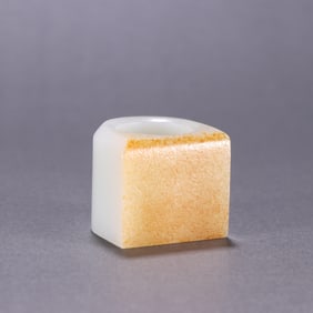 A Rare White Jade Seed Material Horse Hoof Thumb Ring