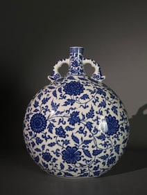 A Rare Blue and White Lotus Pattern Vase