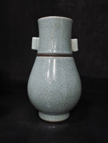 A Rare Ge yao Double-Ears Vase
